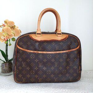 Louis Vuitton Deauville Monogram Canvas Bag